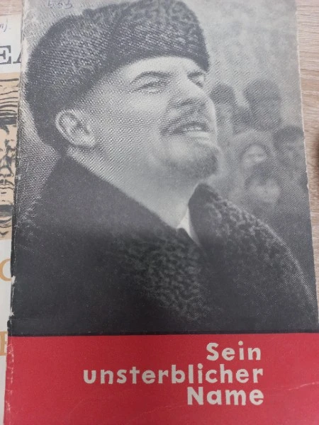 Бессмертное имя Рассказы и В.И. Ленине Читаем по-немецки