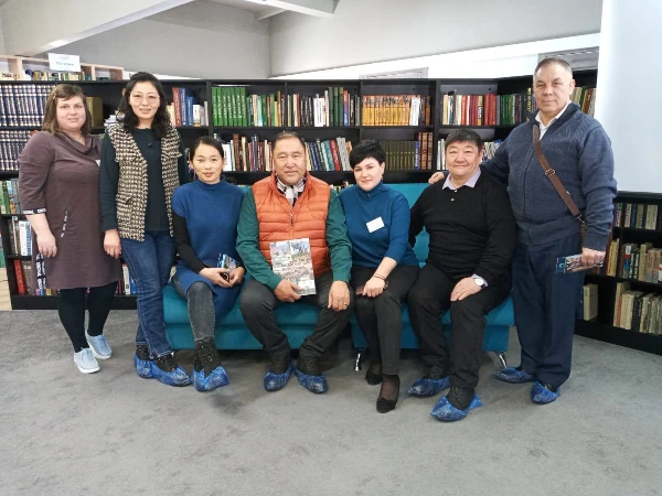 Нашу библиотеку посетила делегация из Монголии
