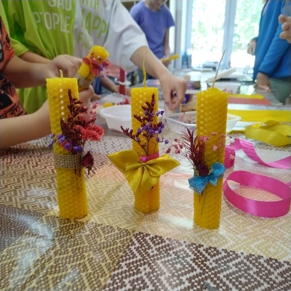 Свеча из вощины